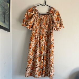Chic Floral Midi Dress in Orange and Cream